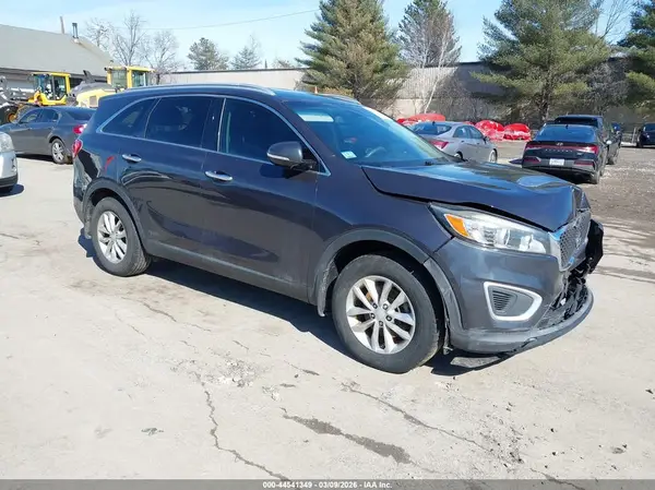 5XYPG4A34GG011047 2016 KIA SORENTO - Image 1