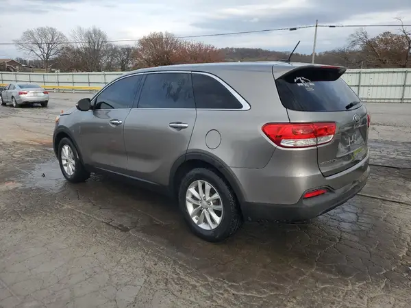 5XYPG4A34GG015034 2016 KIA SORENTO - Image 2