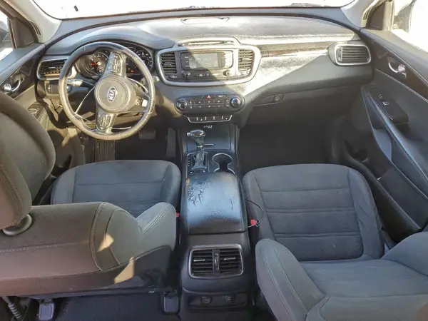 5XYPG4A34GG017124 2016 KIA SORENTO - Image 8