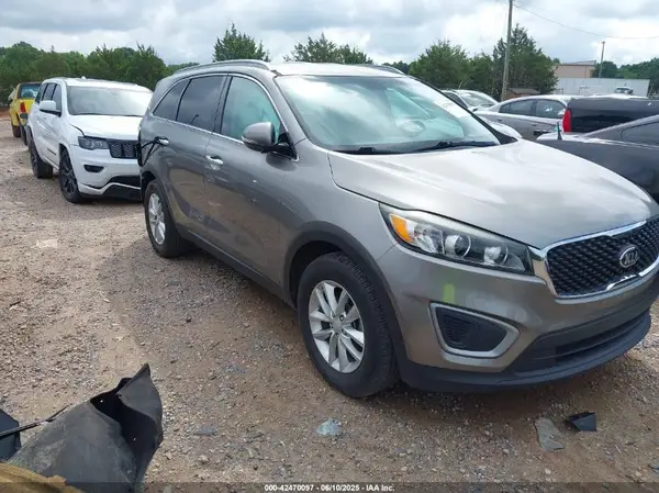 5XYPG4A34GG020203 2016 KIA SORENTO - Image 1