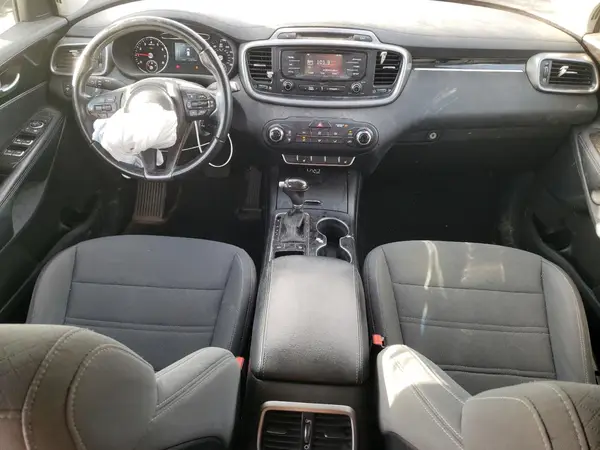 5XYPG4A34GG031105 2016 KIA SORENTO - Image 8