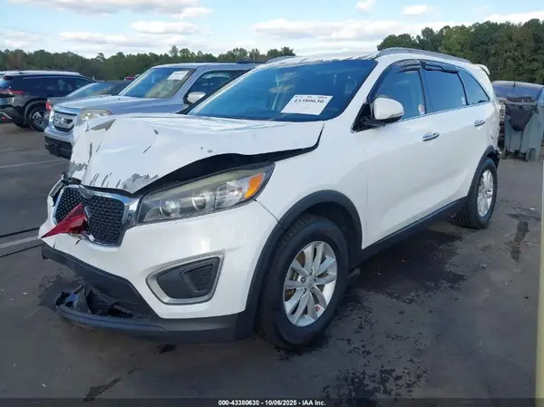 5XYPG4A34GG033730 2016 KIA SORENTO - Image 2