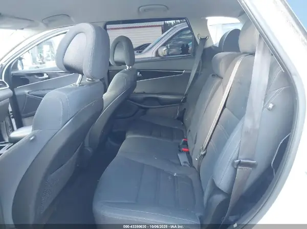 5XYPG4A34GG033730 2016 KIA SORENTO - Image 8