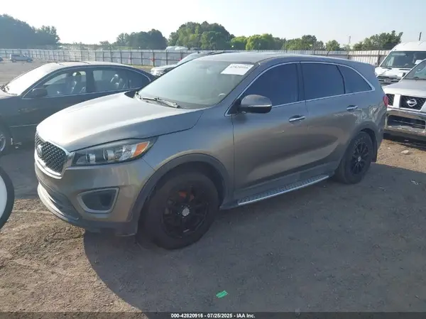 5XYPG4A34GG041505 2016 KIA SORENTO - Image 2