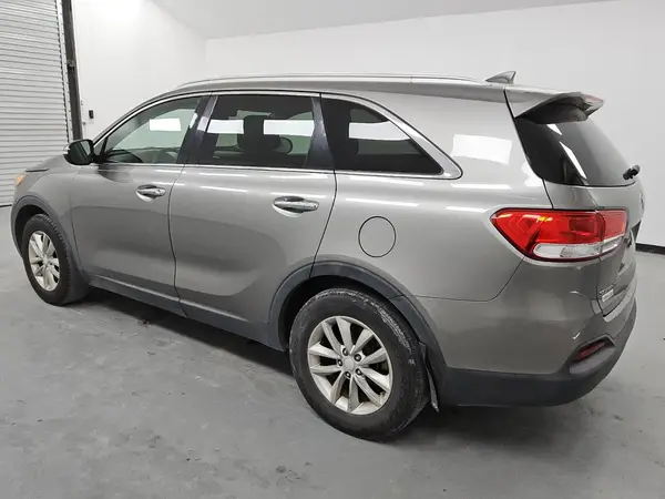 5XYPG4A34GG043481 2016 KIA SORENTO - Image 2