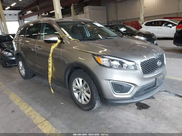 5XYPG4A34GG044131 2016 KIA SORENTO - Image 1