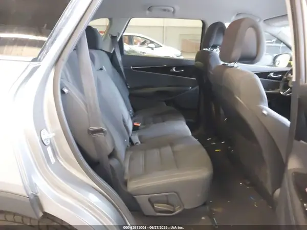 5XYPG4A34GG044131 2016 KIA SORENTO - Image 8