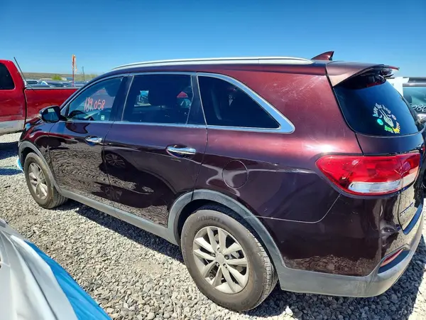 5XYPG4A34GG046784 2016 KIA SORENTO - Image 2