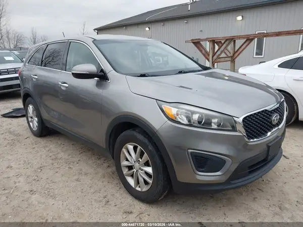 5XYPG4A34GG050303 2016 KIA SORENTO - Image 1