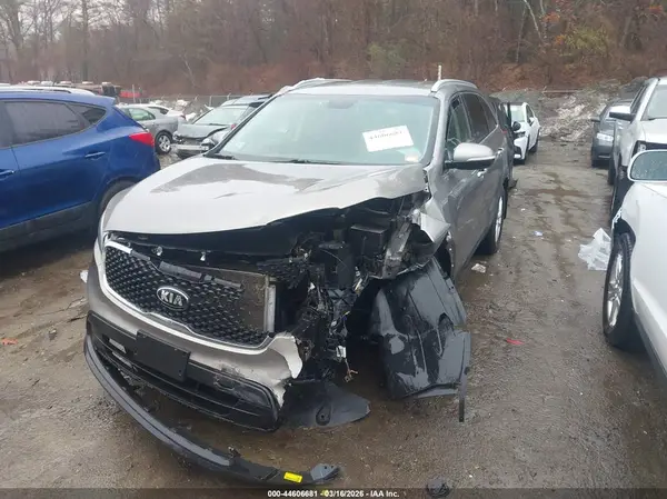 5XYPG4A34GG051953 2016 KIA SORENTO - Image 2