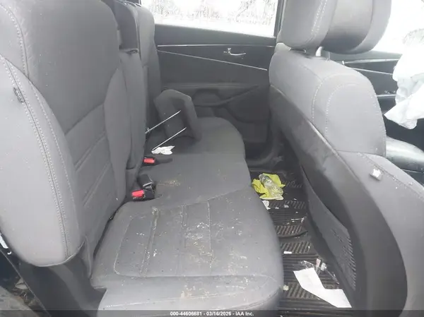 5XYPG4A34GG051953 2016 KIA SORENTO - Image 8