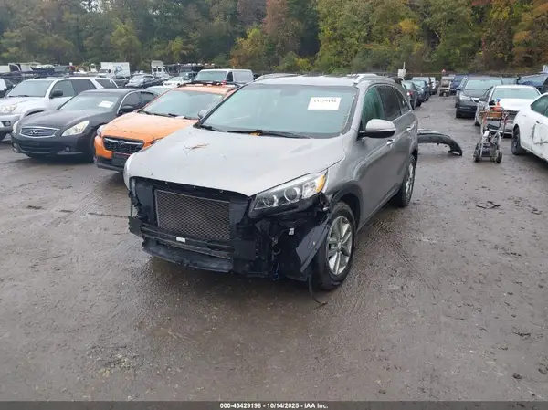 5XYPG4A34GG052648 2016 KIA SORENTO - Image 2