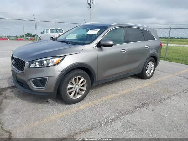 5XYPG4A34GG054013 2016 KIA SORENTO - Image 2
