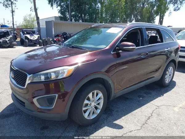 5XYPG4A34GG054173 2016 KIA SORENTO - Image 2