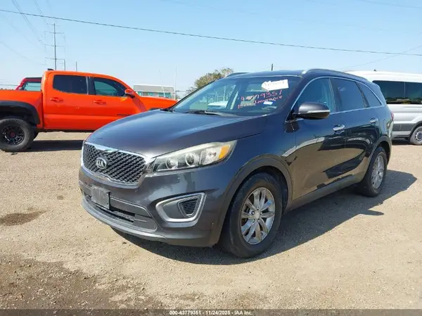 5XYPG4A34GG056702 2016 KIA SORENTO - Image 2