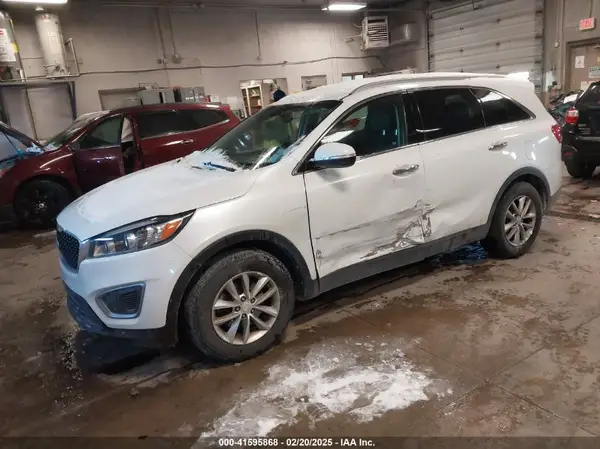 5XYPG4A34GG056926 2016 KIA SORENTO - Image 2