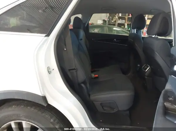 5XYPG4A34GG056926 2016 KIA SORENTO - Image 8