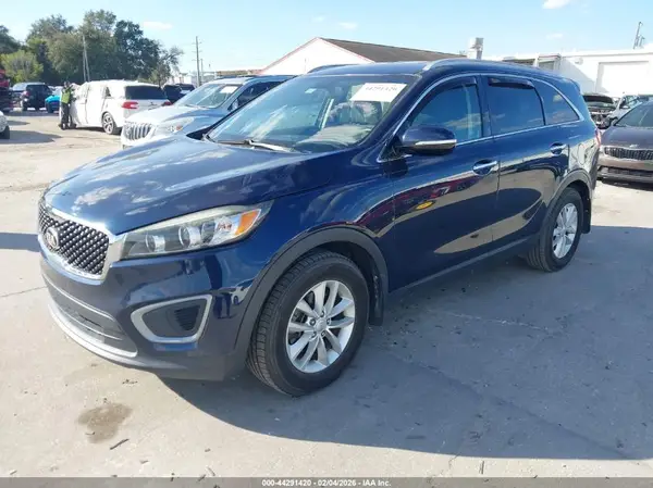 5XYPG4A34GG059664 2016 KIA SORENTO - Image 2