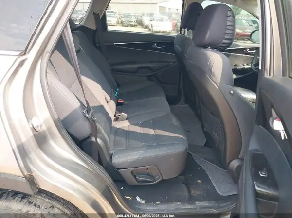 5XYPG4A34GG059728 2016 KIA SORENTO - Image 8