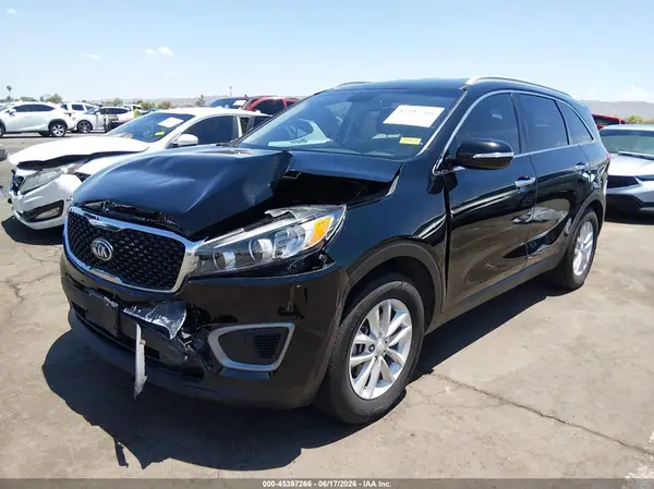 5XYPG4A34GG060667 2016 KIA SORENTO - Image 2