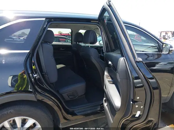 5XYPG4A34GG060667 2016 KIA SORENTO - Image 8