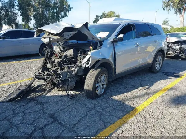 5XYPG4A34GG068171 2016 KIA SORENTO - Image 2