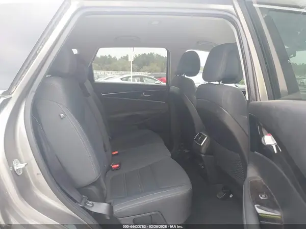 5XYPG4A34GG069045 2016 KIA SORENTO - Image 8