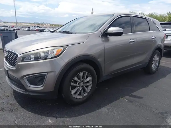 5XYPG4A34GG069563 2016 KIA SORENTO - Image 2