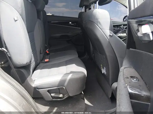 5XYPG4A34GG069563 2016 KIA SORENTO - Image 8