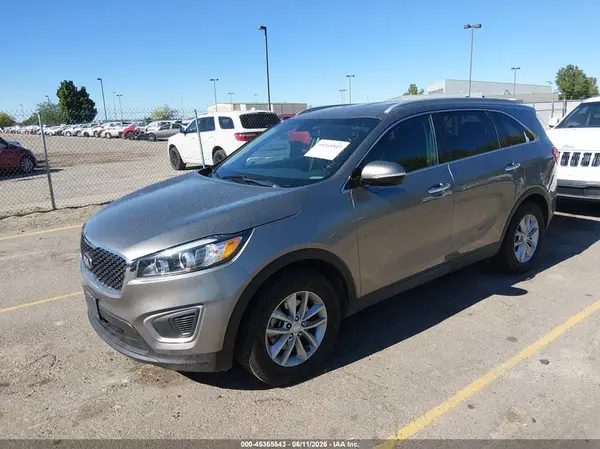 5XYPG4A34GG070583 2016 KIA SORENTO - Image 2
