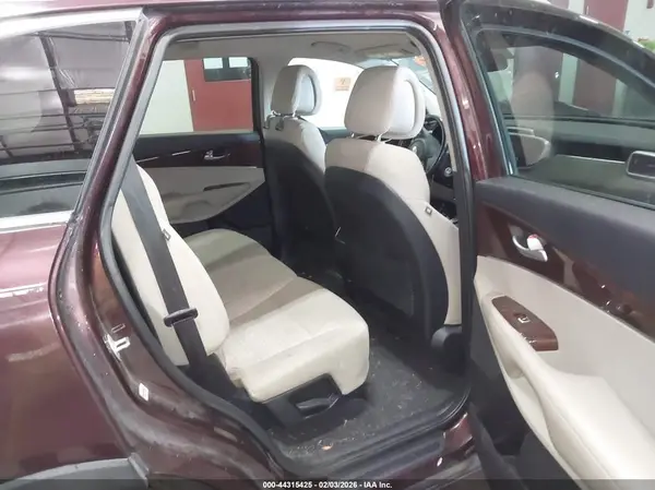 5XYPG4A34GG072723 2016 KIA SORENTO - Image 8