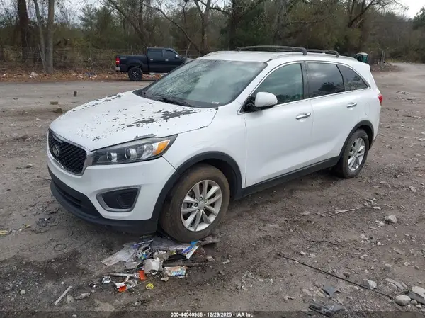 5XYPG4A34GG074763 2016 KIA SORENTO - Image 2