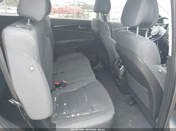 5XYPG4A34GG077386 2016 KIA SORENTO - Image 8