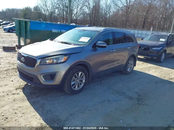 5XYPG4A34GG081454 2016 KIA SORENTO - Image 2
