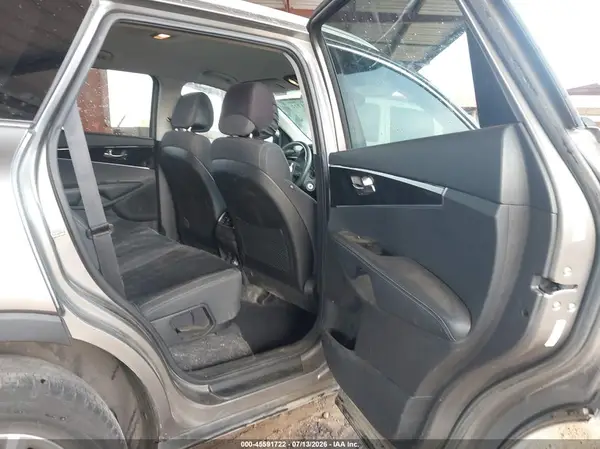 5XYPG4A34GG087240 2016 KIA SORENTO - Image 8