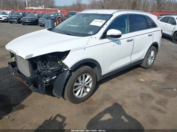 5XYPG4A34GG096777 2016 KIA SORENTO - Image 2