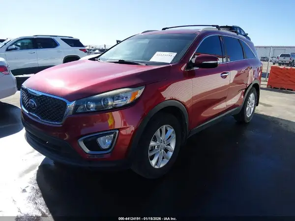 5XYPG4A34GG100276 2016 KIA SORENTO - Image 2