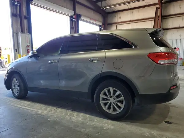 5XYPG4A34GG103632 2016 KIA SORENTO - Image 2