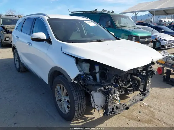 5XYPG4A34GG104909 2016 KIA SORENTO - Image 1