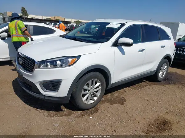 5XYPG4A34GG109298 2016 KIA SORENTO - Image 2