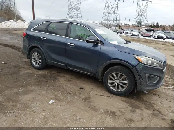 5XYPG4A34GG118471 2016 KIA SORENTO - Image 1