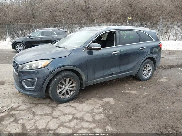 5XYPG4A34GG118471 2016 KIA SORENTO - Image 2