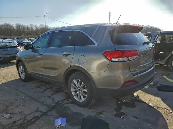 5XYPG4A34GG118762 2016 KIA SORENTO - Image 2
