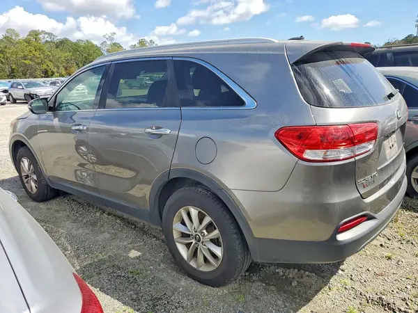 5XYPG4A34GG121239 2016 KIA SORENTO - Image 2