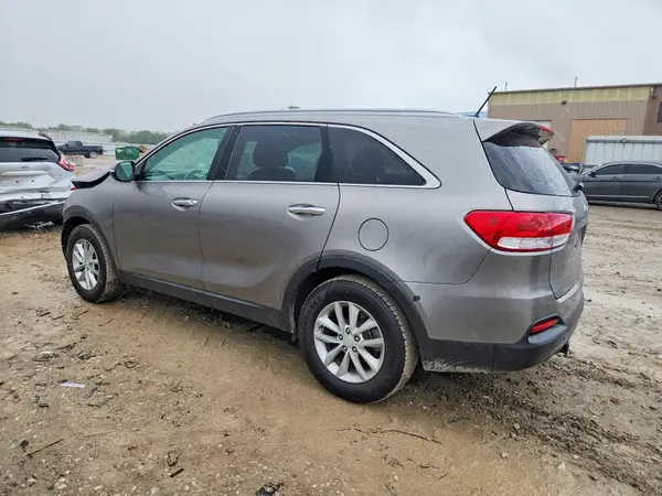 5XYPG4A34GG122617 2016 KIA SORENTO - Image 2