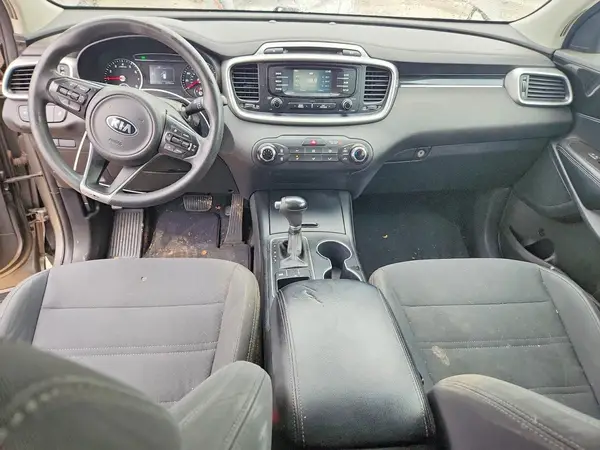 5XYPG4A34GG122617 2016 KIA SORENTO - Image 8