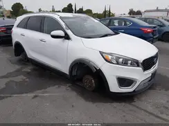 5XYPG4A34GG135352 2016 KIA SORENTO