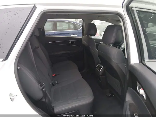 5XYPG4A34GG135352 2016 KIA SORENTO - Image 8