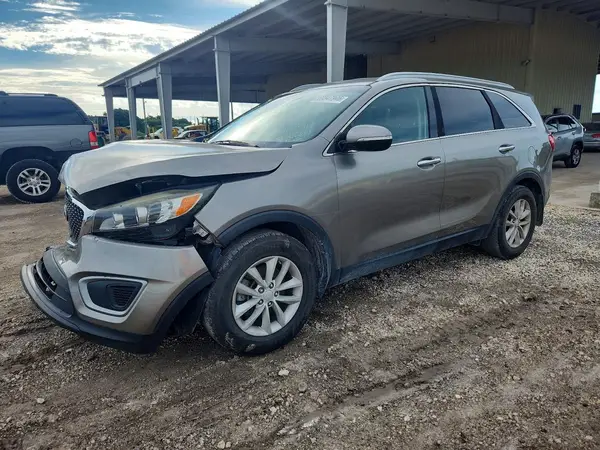 5XYPG4A34GG137845 2016 KIA SORENTO - Image 1