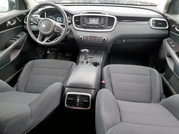 5XYPG4A34GG138901 2016 KIA SORENTO - Image 8